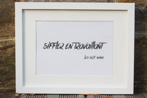 Siffler en travaillant